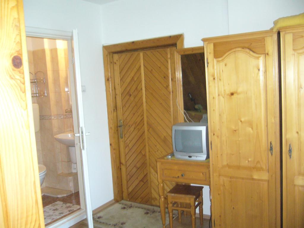 Csaki Vendeghaz Bed & Breakfast Sovata Exterior photo