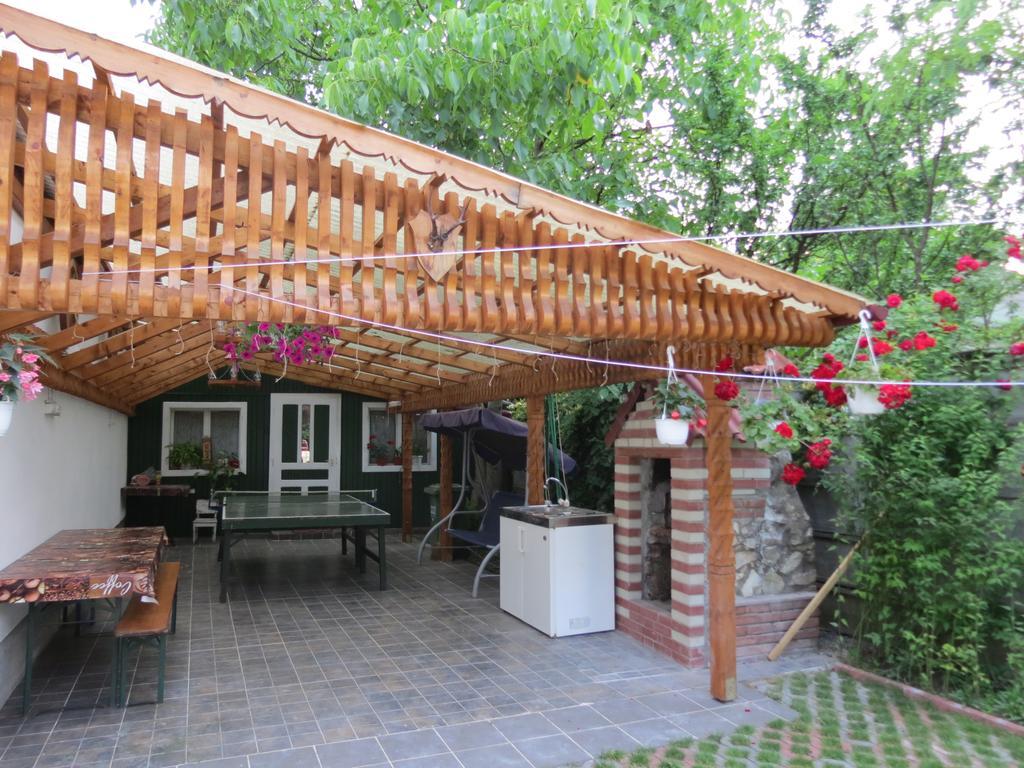 Csaki Vendeghaz Bed & Breakfast Sovata Exterior photo